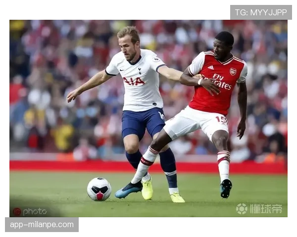 被罚下球员为何还能重返赛场？解析“重新入场许可”规则边界